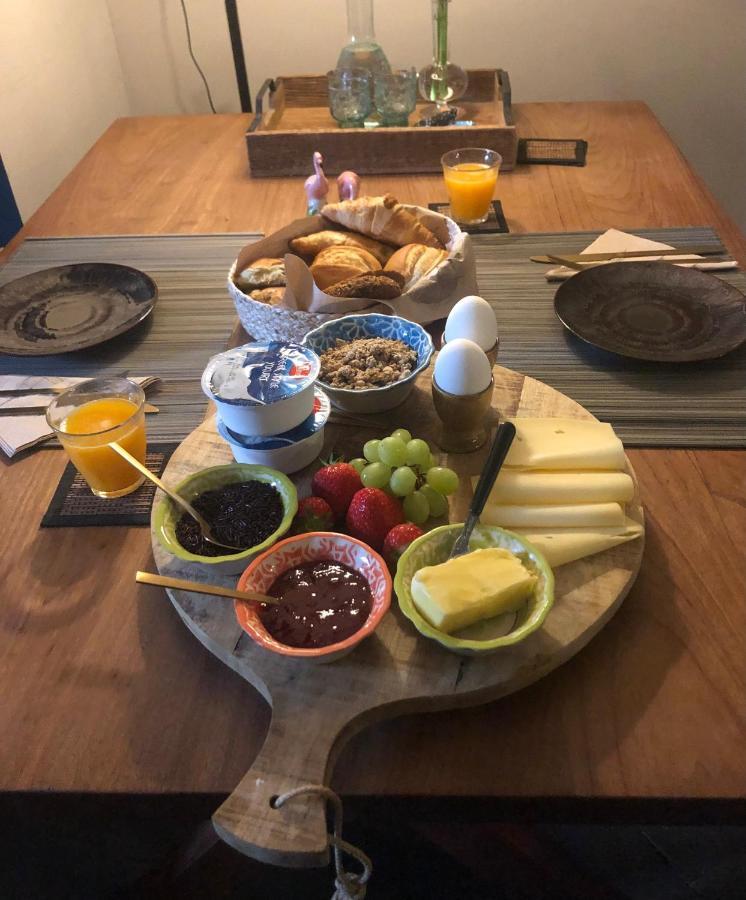 Het Opgemaakte Bed Couette-café Haps